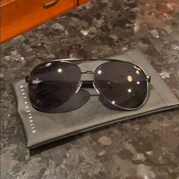 Quay sunglasses! - Picture 2 of 3